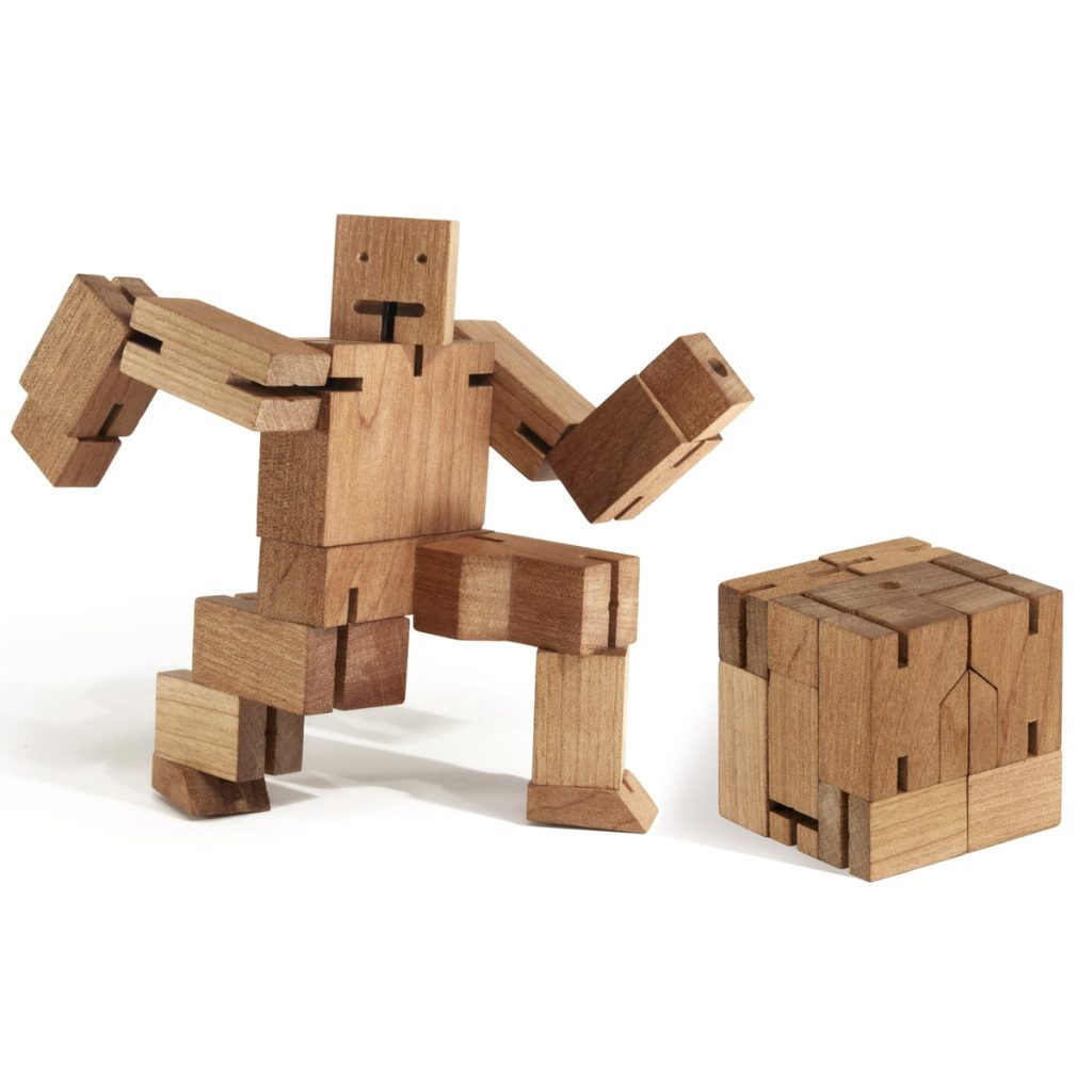 Medinis robotukas CUBEBOT